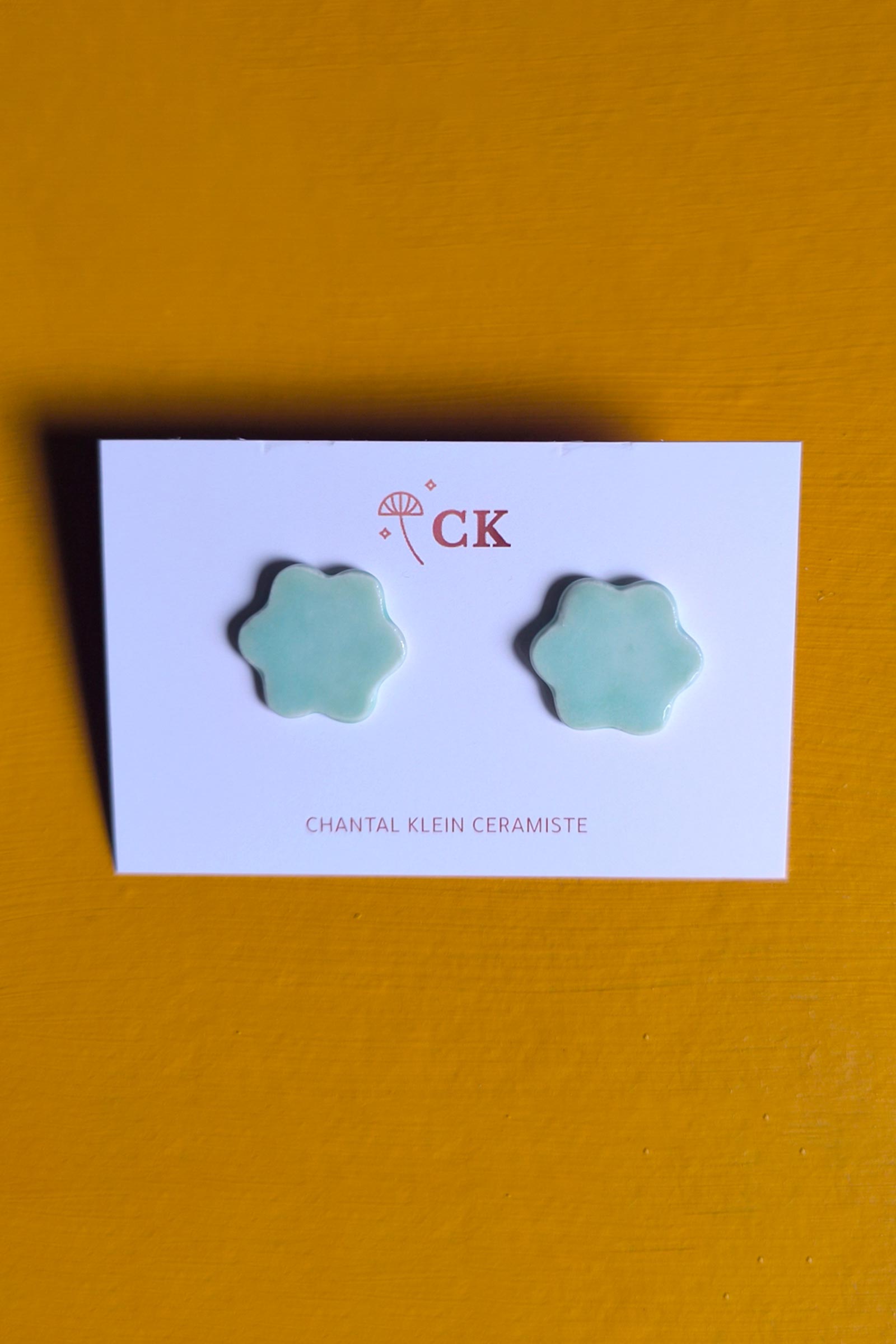 boucle-oreille-fleurs-miniature-chantal-klein-celadon