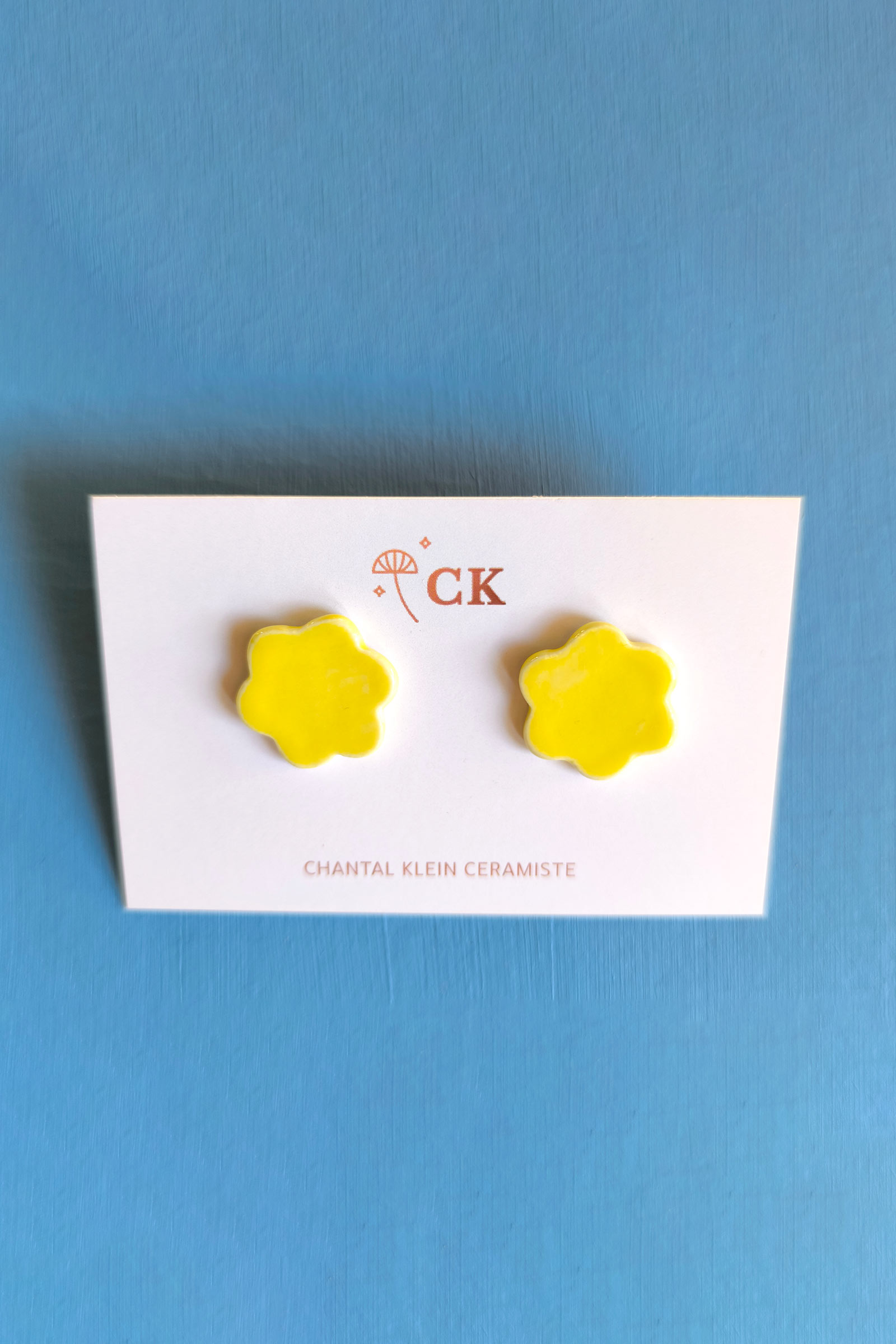 boucle-oreille-fleurs-miniature-chantal-klein-jaune