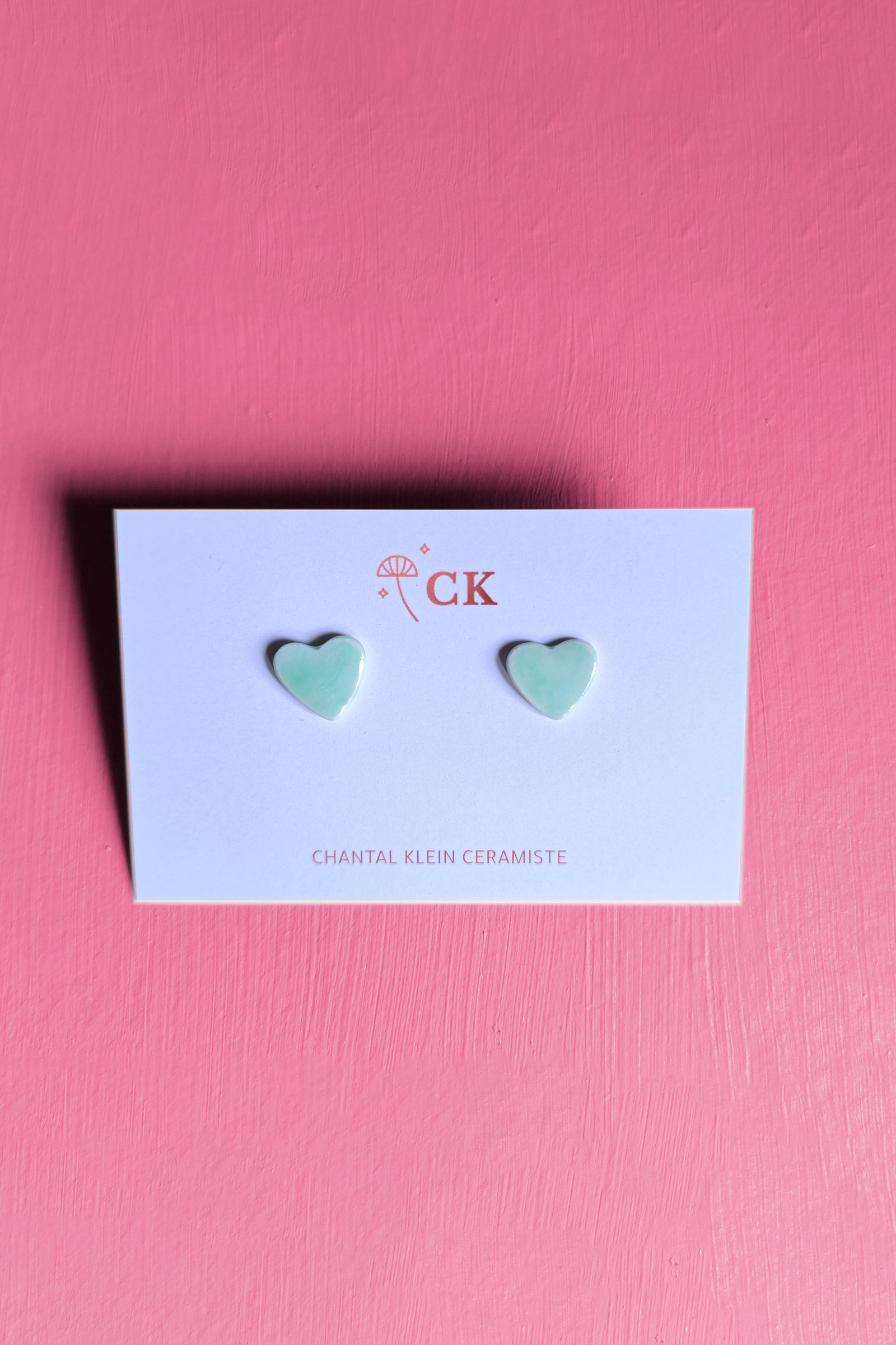 boucle-oreille-petits-coeurs-miniature-chantal-klein-celadon