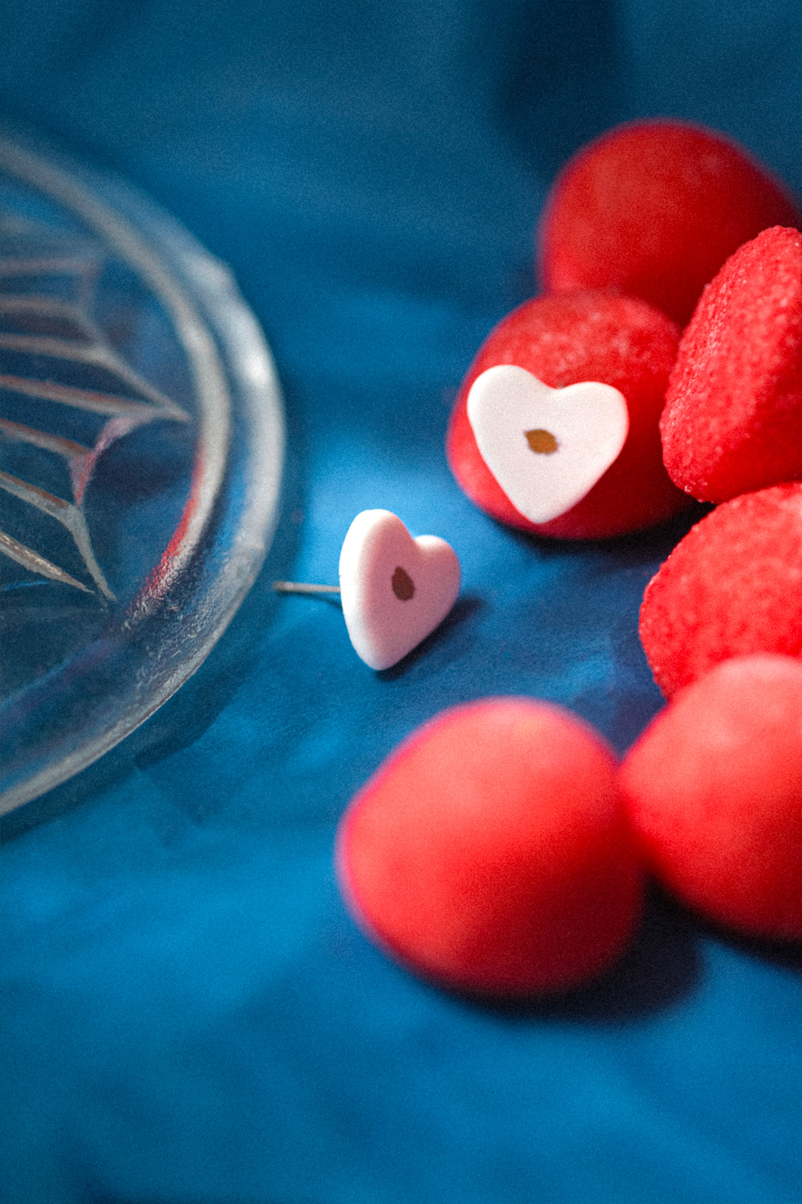 boucle-oreille-petits-coeurs-miniature-chantal-klein